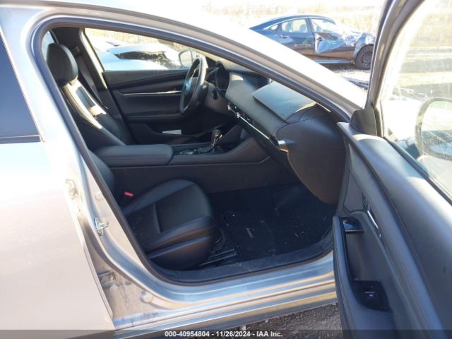 JM1BPBAM8K1116996 Mazda Mazda3 Select Package