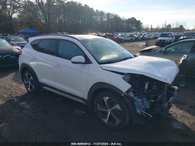 KM8J3CA23JU725675 Hyundai Tucson Value