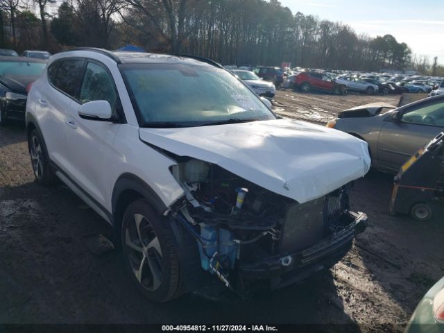 KM8J3CA23JU725675 Hyundai Tucson Value