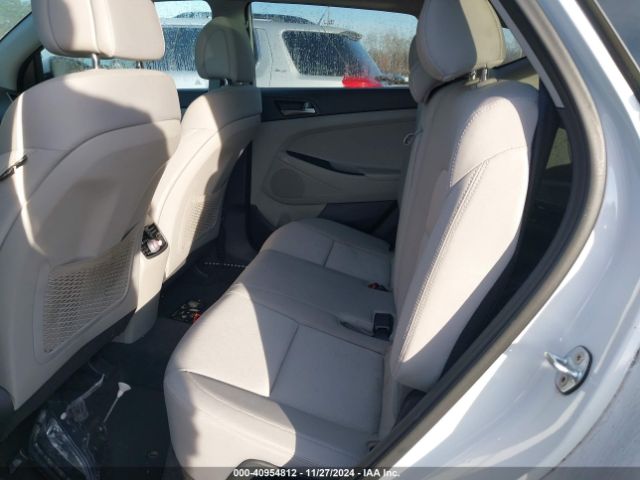 KM8J3CA23JU725675 Hyundai Tucson Value