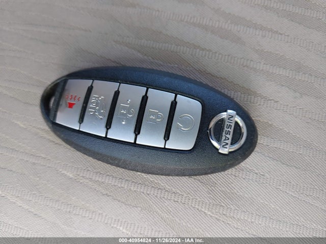 Nissan ROGUE SV 2018 5N1AT2MT7JC832698 Image 11