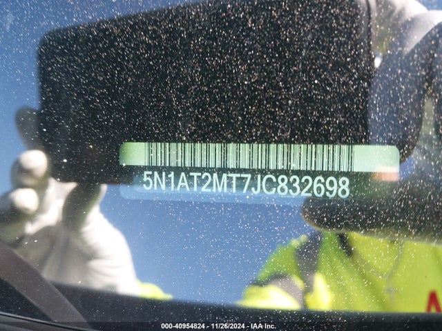 Nissan ROGUE SV 2018 5N1AT2MT7JC832698 Image 9