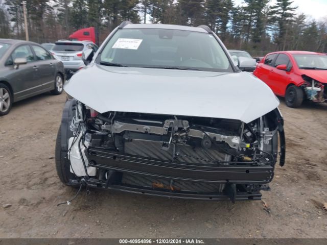 7MUBAABG9NV022353 Toyota Corolla Cross Le