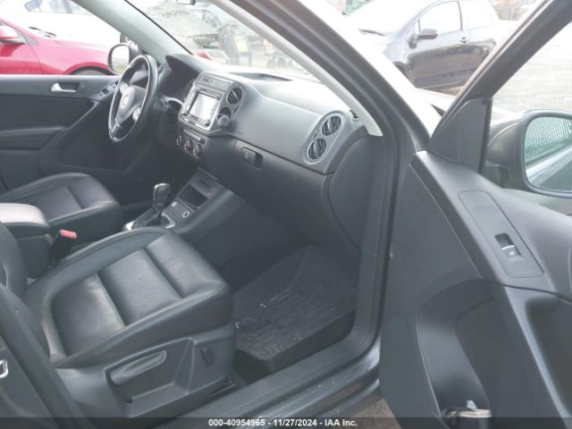 WVGBV3AX6EW568342 Volkswagen TIGUAN SE