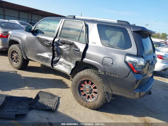 JTEMU5JR9M5866655 Toyota 4RUNNER SR5
