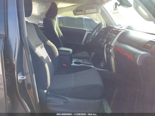 JTEMU5JR9M5866655 Toyota 4RUNNER SR5