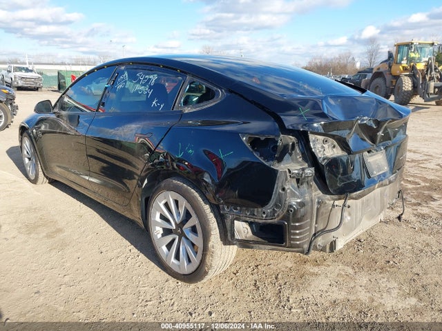 2022 TESLA MODEL 3 5YJ3E1EB9NF121889 Photo 2