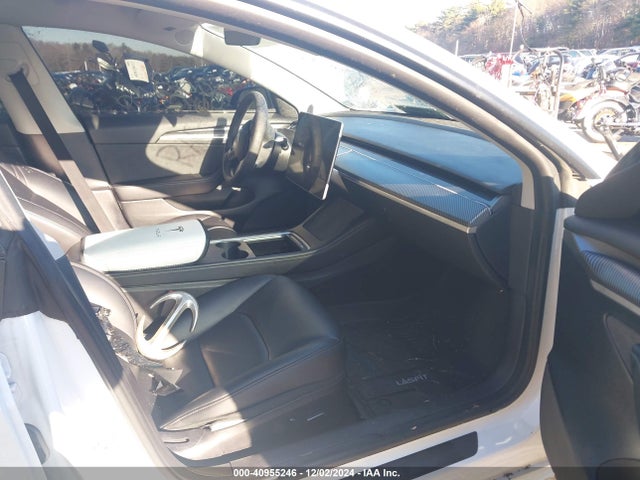 2022 TESLA MODEL 3 5YJ3E1EB6NF333309 Photo 4