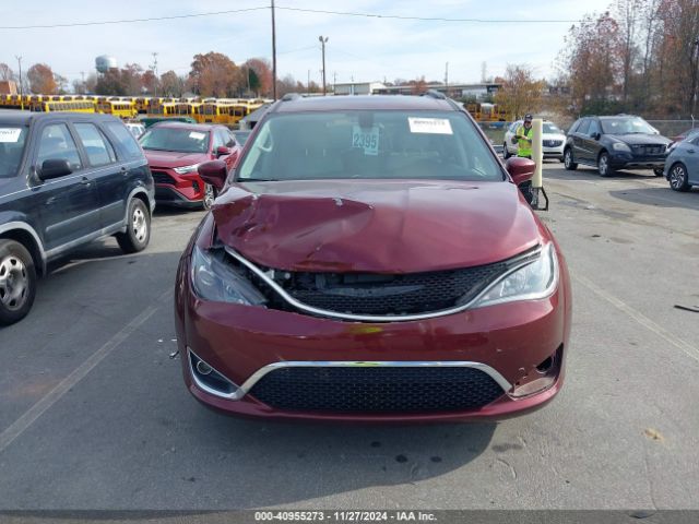 2C4RC1BG6HR764807 Chrysler Pacifica Touring-l