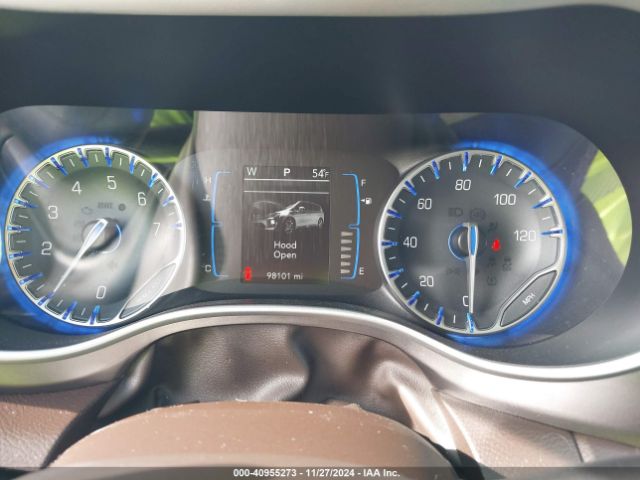 2C4RC1BG6HR764807 Chrysler Pacifica Touring-l