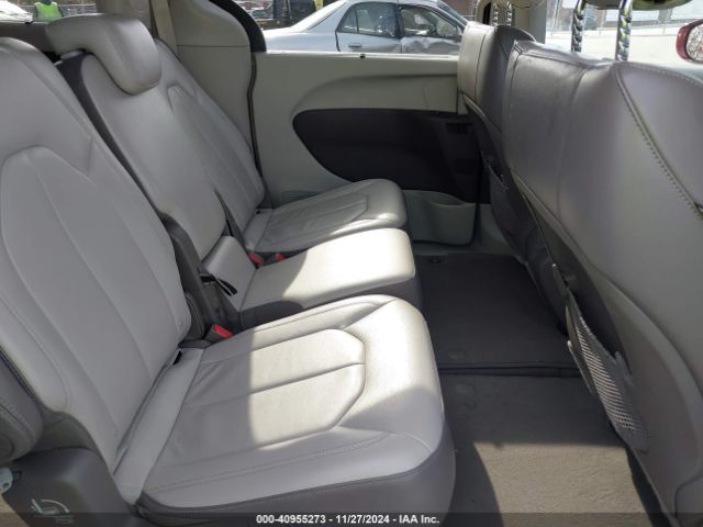 2C4RC1BG6HR764807 Chrysler Pacifica Touring-l