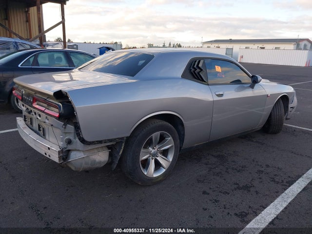 Dodge Challenger Sxt 2017 2C3CDZAG1HH572742 Image 4