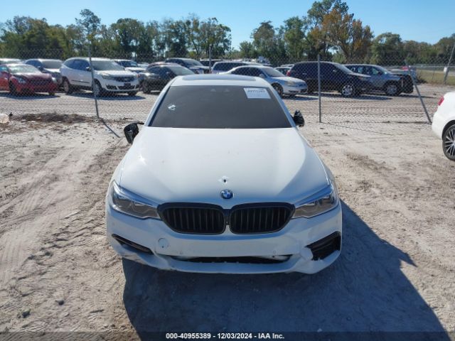 WBAJE7C54JWC54587 BMW 540i Xdrive