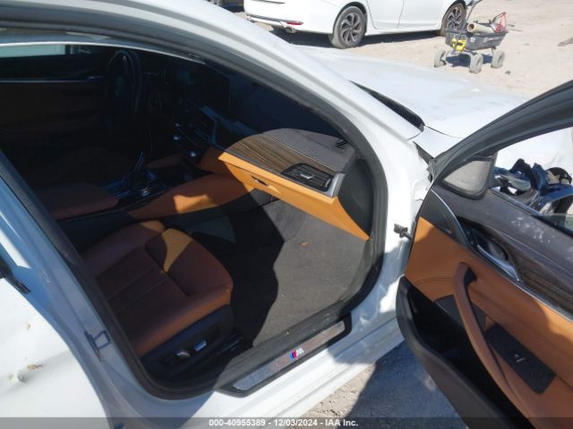 WBAJE7C54JWC54587 BMW 540i Xdrive
