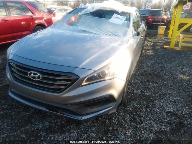 Hyundai Sonata Sport 2015 5NPE34AF2FH034895 Image 2
