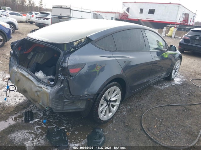 2022 TESLA MODEL 3 5YJ3E1EA3NF370650 Photo 3