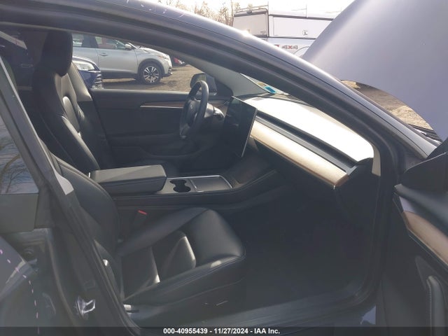 2022 TESLA MODEL 3 5YJ3E1EA3NF370650 Photo 4