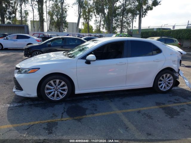 4T1B11HK1JU084448 Toyota CAMRY LE