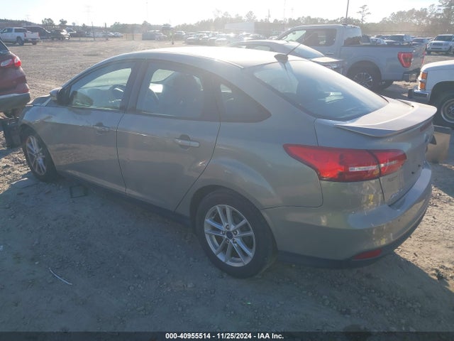 Ford FOCUS SE 2015 1FADP3F2XFL238118 Image 3