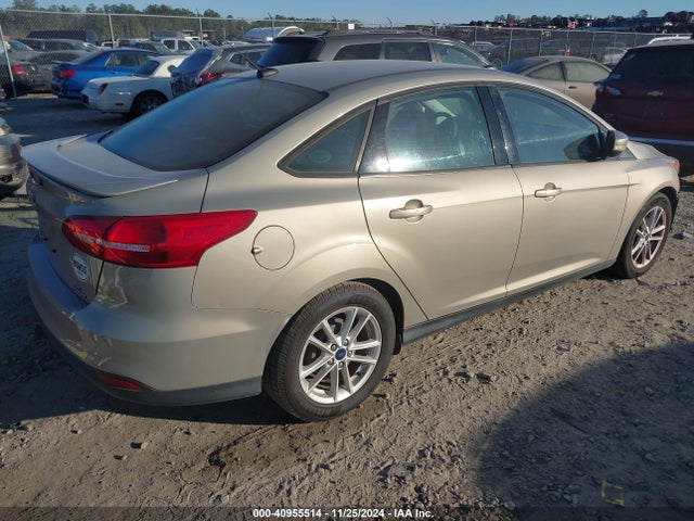 Ford FOCUS SE 2015 1FADP3F2XFL238118 Image 4