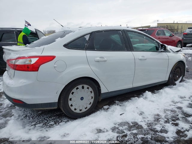 Ford FOCUS SE 2014 1FADP3F27EL185537 Image 13
