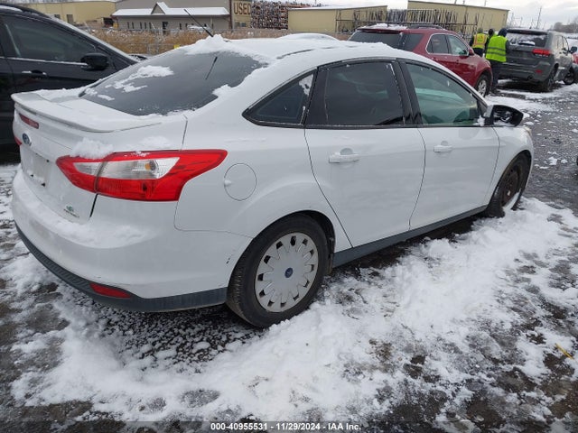 Ford FOCUS SE 2014 1FADP3F27EL185537 Image 4