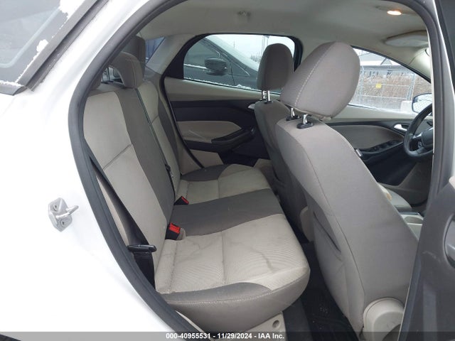 Ford FOCUS SE 2014 1FADP3F27EL185537 Image 8