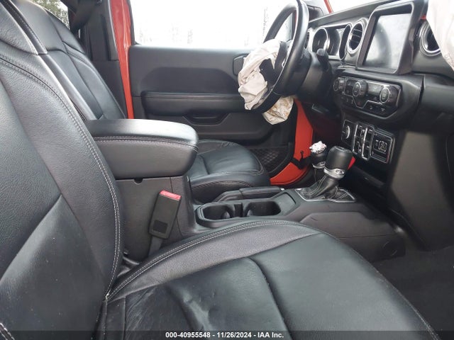 1C4HJXEN8LW231131 Jeep Wrangler Unlimited Sahara