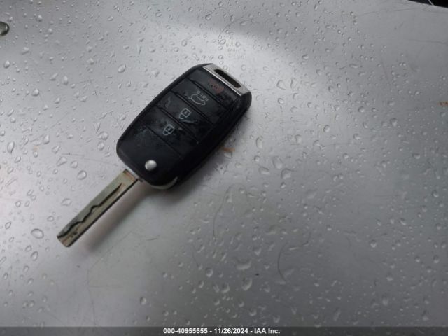 5XYPGDA51HG313219 KIA Sorento 3.3l Lx