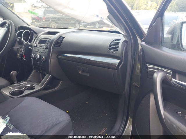 40955583 :رقم المزاد ، 5XYKT4A22BG115915 vin ، 2011 Kia Sorento Lx V6 مزاد بيع