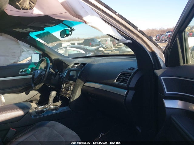 Ford EXPLORER XLT 2017 1FM5K7D85HGA21191 Image 5