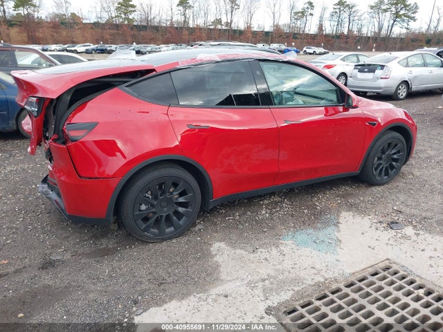 2023 TESLA MODEL Y 7SAYGDEE9PF851688 Photo 3