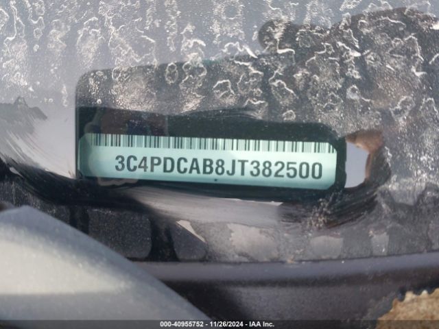 3C4PDCAB8JT382500 Dodge JOURNEY SE