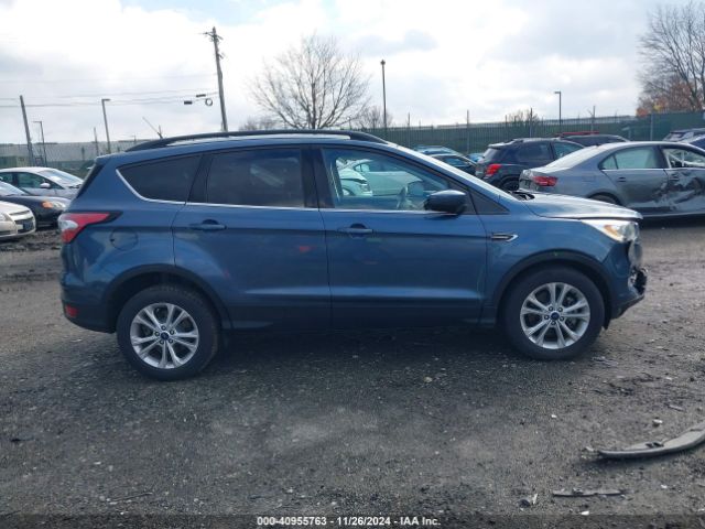 1FMCU9HD2JUB02922 Ford ESCAPE SEL
