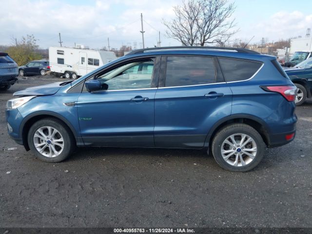 1FMCU9HD2JUB02922 Ford ESCAPE SEL