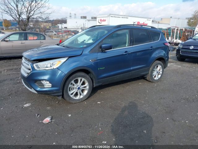 1FMCU9HD2JUB02922 Ford ESCAPE SEL
