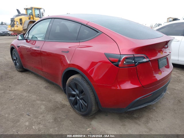 2024 TESLA MODEL Y 7SAYGDEEXRF156459 Photo 2