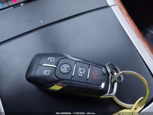 2LMTJ8LR5GBL40370 Lincoln Mkx Reserve
