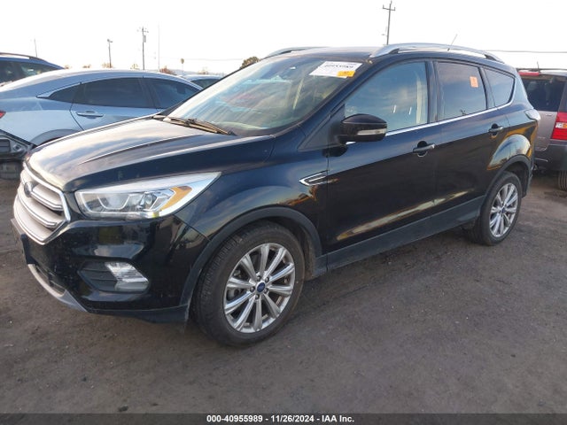 Ford Escape Titanium 2017 1FMCU0J96HUB45087 Image 2