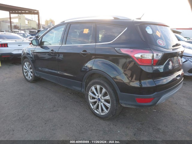 Ford Escape Titanium 2017 1FMCU0J96HUB45087 Image 3