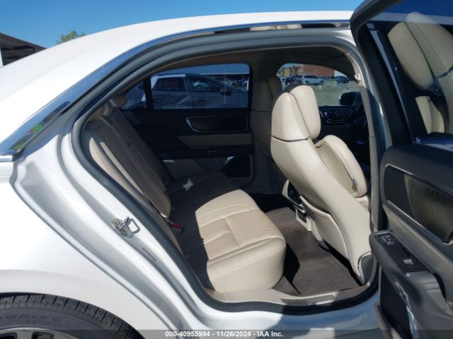 1LN6L9NC3H5629819 Lincoln Continental Reserve