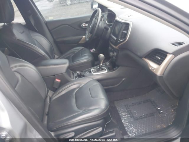 1C4PJMCS7HW637640 Jeep Cherokee Latitude 4x4