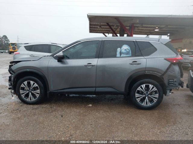 JN8BT3BA0PW412521 Nissan Rogue Sv Fwd