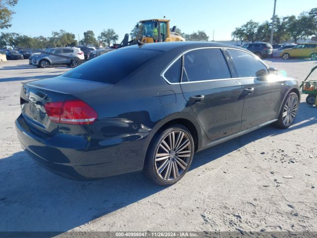 1VWBT7A37FC087241 Volkswagen Passat 1.8t Sport