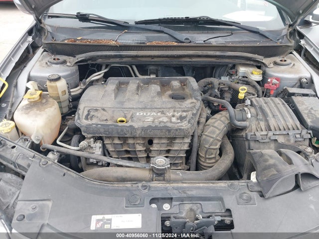 Chrysler 200 LX 2014 1C3CCBABXEN122508 Image 10