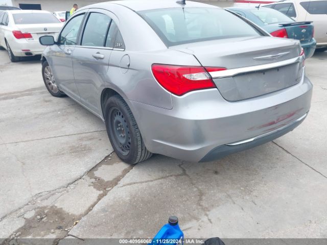 Chrysler 200 LX 2014 1C3CCBABXEN122508 Image 3