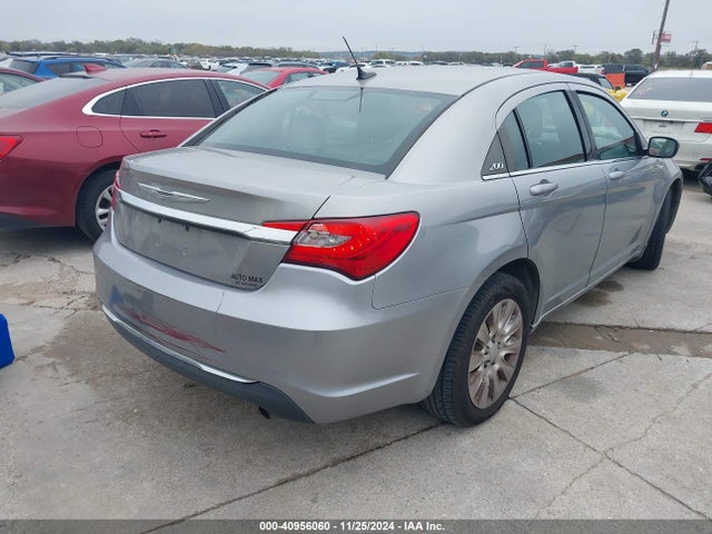 Chrysler 200 LX 2014 1C3CCBABXEN122508 Image 4