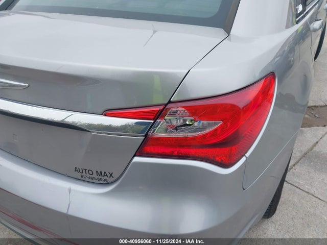 Chrysler 200 LX 2014 1C3CCBABXEN122508 Image 6
