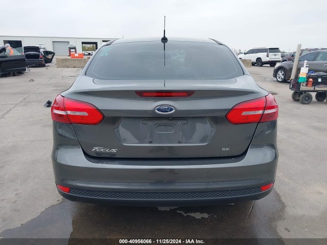 Ford FOCUS SE 2017 1FADP3F24HL254124 Image 17