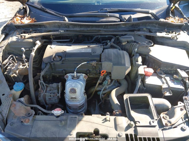 Продажа на аукционе авто 2013 Honda Accord Sport, vin: 1HGCR2F57DA025383, номер лота: 40956076